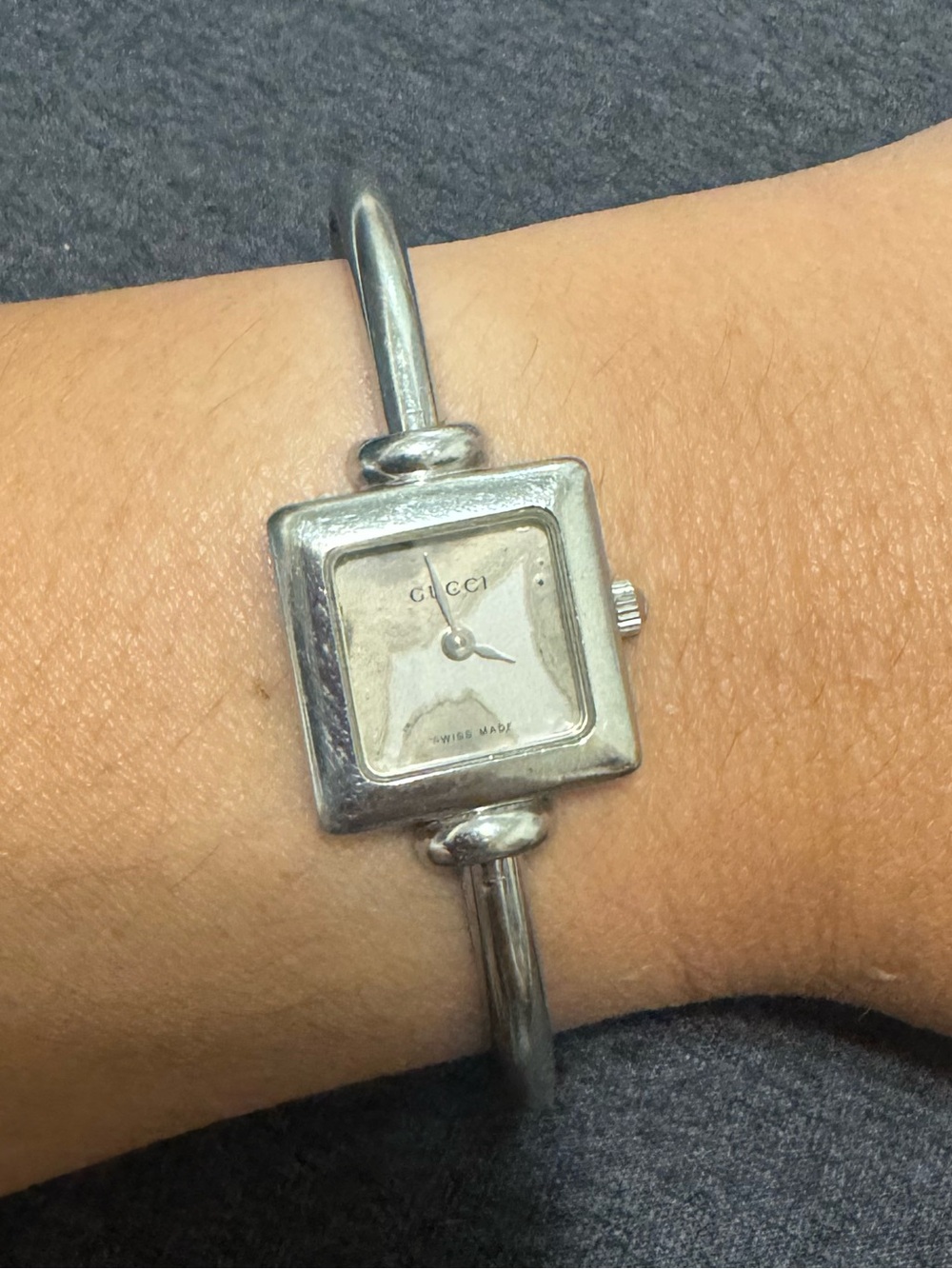 💯 Auth Gucci watch
